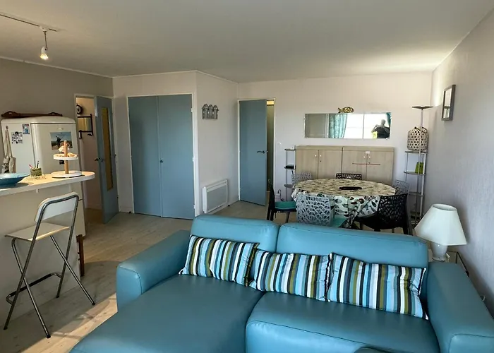 Apartment Cabourg, 3* En Bord De Mer, Acces Direct Plage, Parking - Fr-1-487-371 *